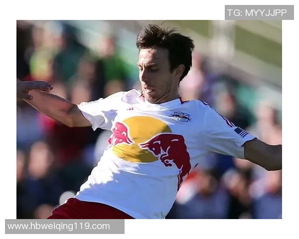 踢足球引领潮流的世界级球星们及其背后的故事和影响力 踢足球引领潮流的世界级球星们及其背后的故事和影响力